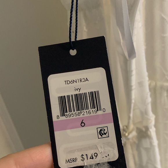 White flowy Tommy Hilfiger dress! Very cute! - Picture 3 of 4